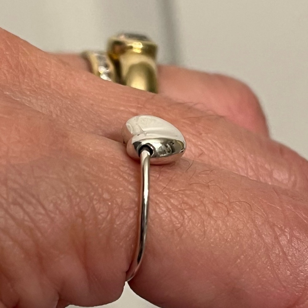 Tiffany & Co. Silver Elsa Peretti® Bean Ring - Picture 7 of 7